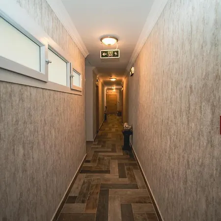 Twins Готель
