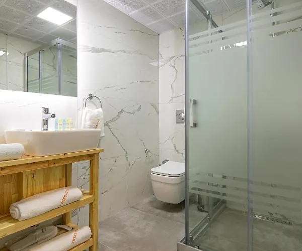 Готель Twins 2*