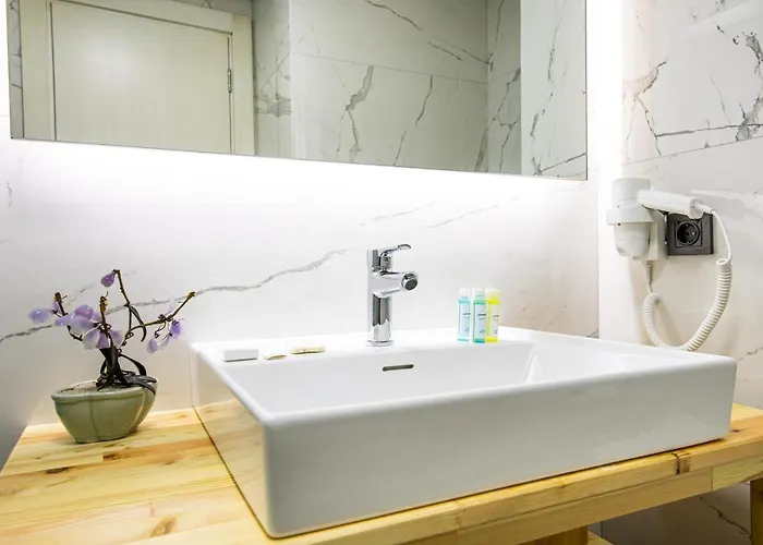 Готель Twins 2*