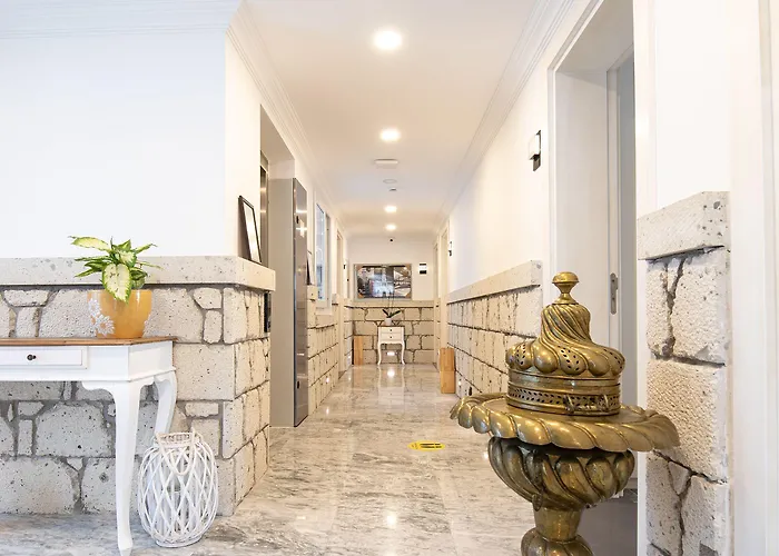 Готель Twins Чешме