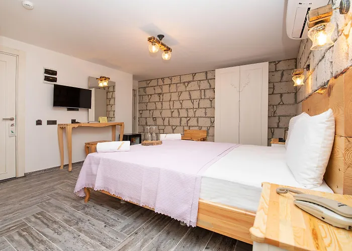 Готель Twins Чешме