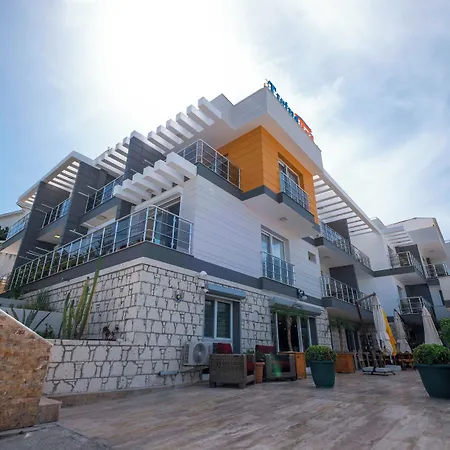 Twins 2* Cesme